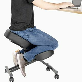 Sedia ergonomica in ginocchio