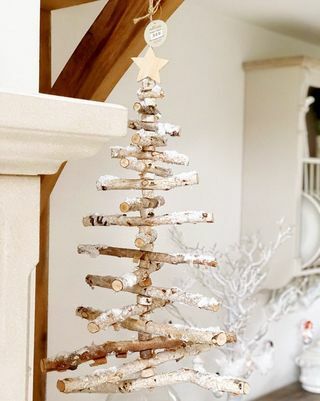 असली सन्टी लकड़ी सीढ़ी क्रिसमस ट्री