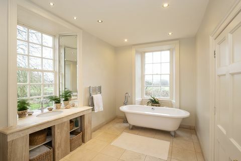 Baño en hermosa casa de Somerset a la venta