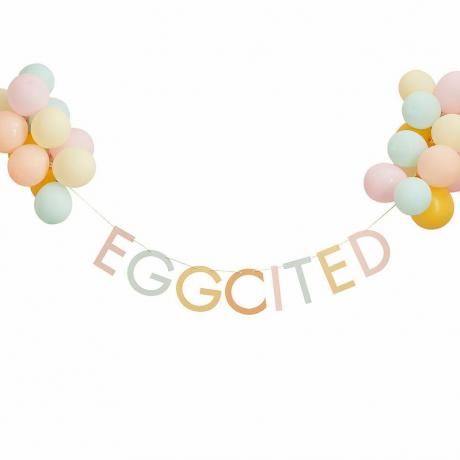 Пасхальная овсянка «Eggciting» с воздушными шарами