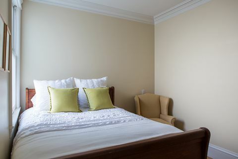Легло, стая, интериорен дизайн, имот, стена, спално бельо, спалня, текстил, под, чаршаф, 