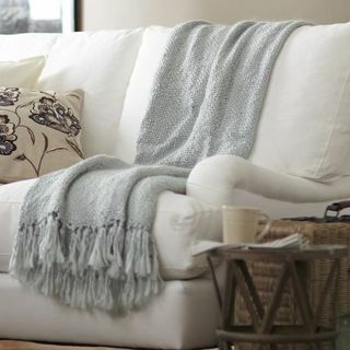 Kambarys, tekstilė, interjero dizainas, patalynė, pagalvė, pagalvė, pagalvė, pagalvė, sofa, namų aksesuarai, pilka, 