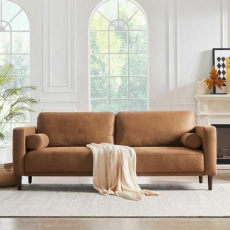 Sofa mit quadratischen Armlehnen