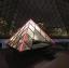 „Airbnb“ išleidžia vieną naktį po Luvro muziejaus stiklo piramide - nemokamas „Airbnb“