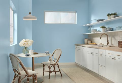 Kambarys, baldai, nuosavybė, stalviršis, interjero dizainas, mėlyna, grindys, virtuvė, lentyna, plytelės, 