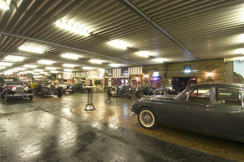 Klasik araba müzesi