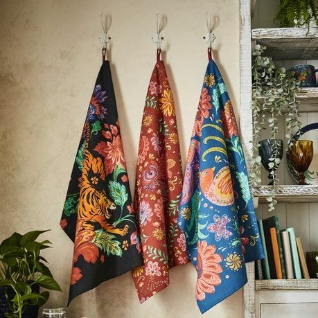 Conjunto de 3 toalhas de chá florais folclóricas