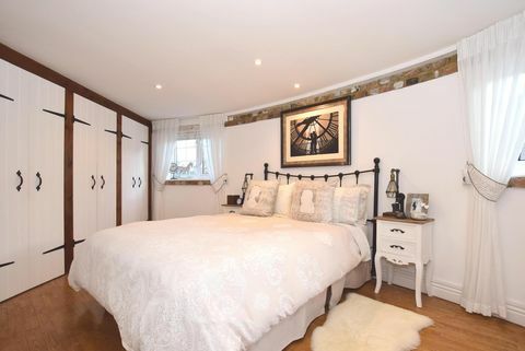 Rumah 4 Kamar Tidur Dijual Di Swingate Mill, Dover - Kincir Angin terdaftar Grade II