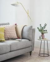 O novo sofá DFS Claudette é perfeito para a vida moderna, chaise sofa