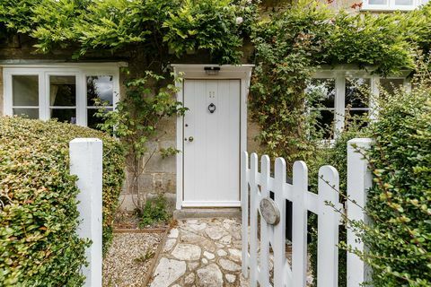 Cress Cottage - Sherrington - Warminster - ușă - Strutt și Parker
