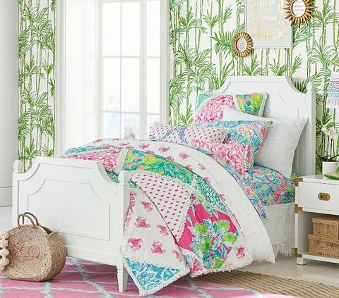 Зеленый, Комната, Дизайн интерьера, Ткань, Стена, Постельные принадлежности, Спальня, Постельное белье, Розовый, Дизайн интерьера, 