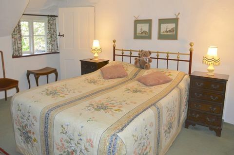 Peppercorn Cottage - Dorset - soveværelse - OnTheMarket.com