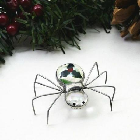 pavoučí ozdoby na vánoční stromeček
