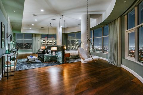 penthouse los angeles Matthew perry
