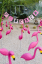 Rozā flamingo zāliena rotājumi