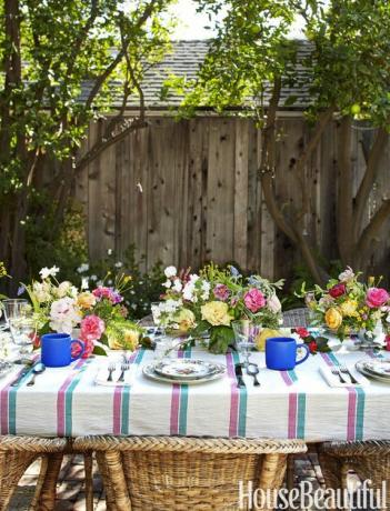 tablescape-lyng-taylor