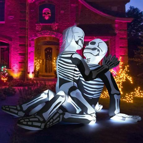 6 lábos halloween felfújható csontváz kültéri dekorációk robbantsák fel az udvari pár szerelmeseit beépített LED-ekkel kerti pázsit beltéri parti dekorációhoz