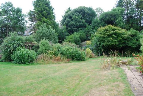 Brookdale - Devon - roosa suvila - aed - jõud ja pojad