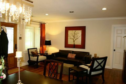 Koks, istaba, apgaismojums, interjera dizains, grīda, grīdas, cietkoksne, griesti, dīvāns, dzīvojamā istaba, 