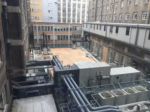 Dabartinis Didžiosios Ormondo gatvės ligoninės stogas - GOSH