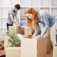 Як упакувати для переїзду: від пакувальних коробок до цінних речей