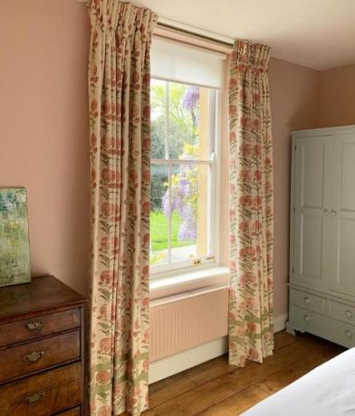 lilah parsons lyserøde soveværelse