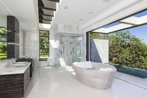 Architecture, Propriété, Design d'intérieur, Verre, Immobilier, Plafond, Plancher, Mur, Luminaire, Éclairage naturel, 