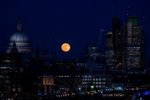 σούπερ μπλε αίμα φεγγάρι Λονδίνο Ηνωμένο Βασίλειο