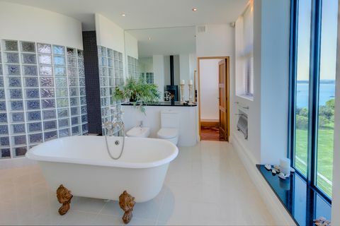 Victoria House - Cattedown - Plymouth - bagno - Savills