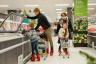 La pista di pattinaggio in negozio del supermercato islandese per Natale potrebbe essere implementata a livello nazionale