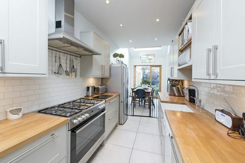 193 St Johns Hill - The Slim House - Londres - cozinha - Savills