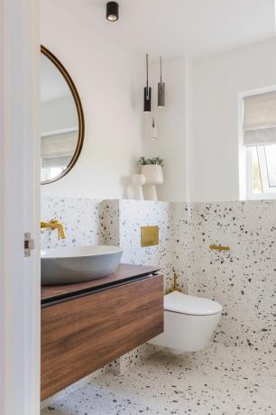 Modernes Badezimmerdesign aus Terrazzo