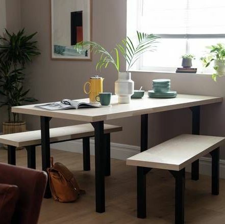 Zayn Wood Effect jídelní stůl a lavice