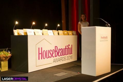 House Beautiful Awards2016-レーザークリスタルが提供するトロフィー