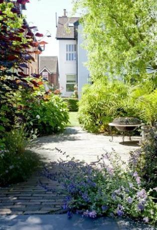 Trädgårdsrumsmakeover i Surrey