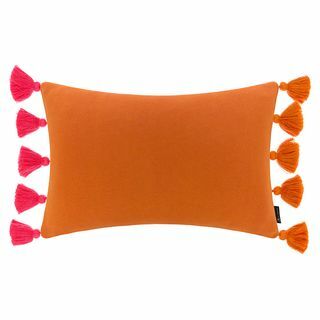 Megzta Pom Pom apdailos pagalvėlė - rožinė ir oranžinė