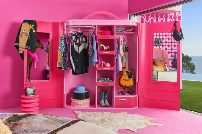 voit varata barbie's malibu Dreamhousen airbnb: stä