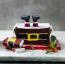 煙突に閉じ込められたサンタはマークス＆スペンサーのベストセラーのクリスマスケーキです