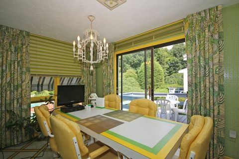 Žalia, interjero dizainas, kambarys, geltona, mediena, nuosavybė, tekstilė, lubos, stalas, interjero dizainas, 