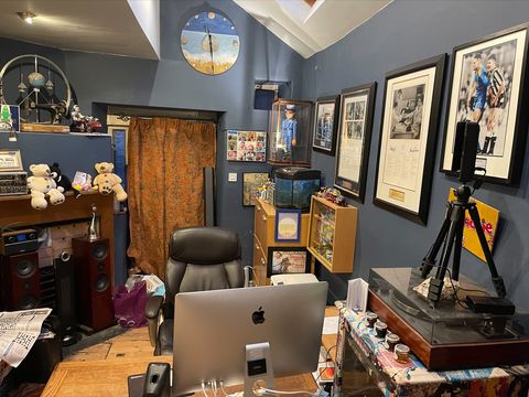 biroul lui Martin Roberts acasă