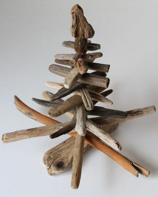 Dekoracja z drewna na choinkę Driftwood