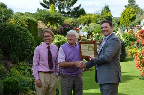 Стюарт Гріндл та його газон Донкастер були визнані переможцями найкращого газону Великобританії 2017 року.