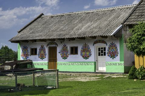 Folkemalerier på sommerhus i Zalipe, Polen