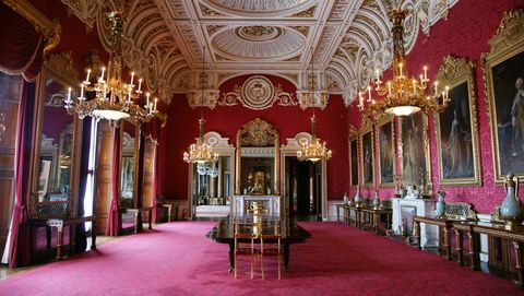 Столовая Букингемского дворца
