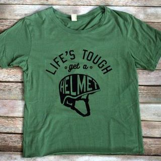'Life's Tough'-shirt