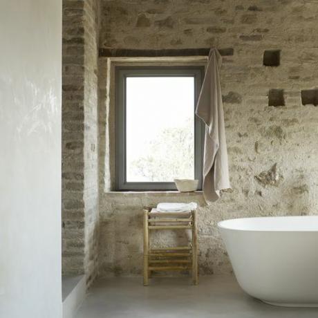 חדר אמבטיה כפרי מודרני