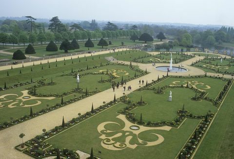 Hampton Court palota, a privát kert légi felvétele délkeletre néz