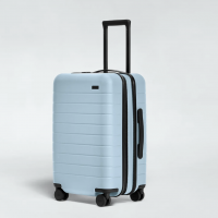 Kolekcja walizek wyjazdowych Sky Flex 2023: Kup ulubiony kolor fanów