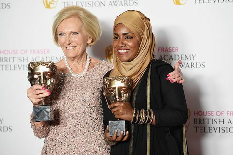 Мари Берри и Надииа Хуссаин на додјели телевизијских награда Британске академије, мај 2016