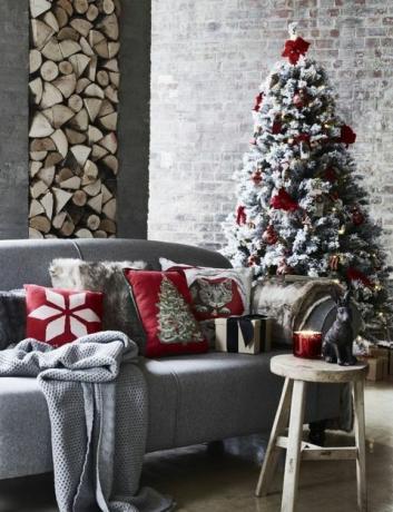 George Home - Christmas Luxe - elegáns boldog karácsonyi nappali - ünnepi átalakítás